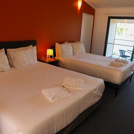De Lago Resort On Lake Bennett Esterno foto